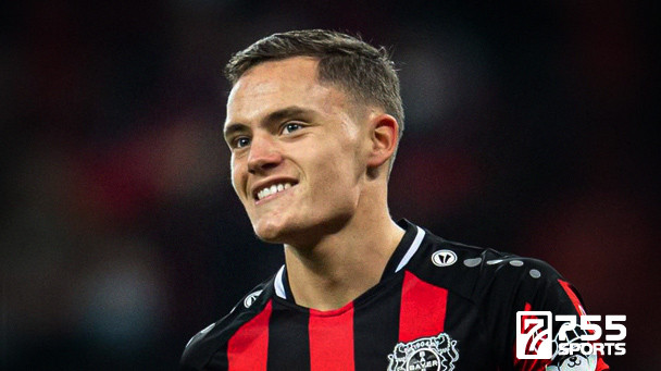 Florian Wirtz Bantah Rumor Kepindahan ke Barcelona