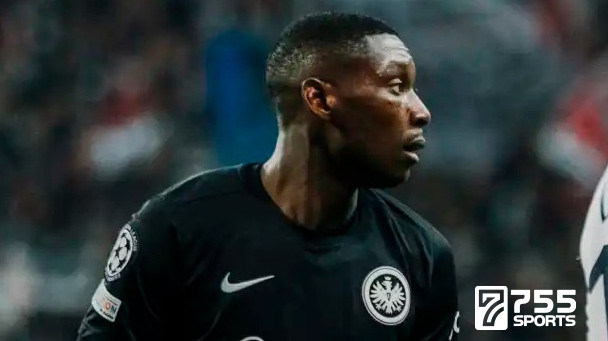 Randal Kolo Muani Isyaratkan Siap Hengkang Akhir Musim