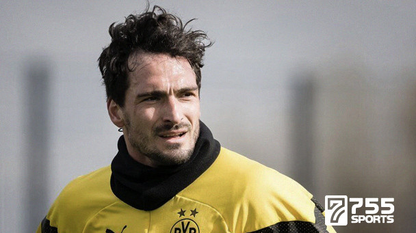 Mats Hummels Bimbang Perbarui Kontrak Bersama Dortmund