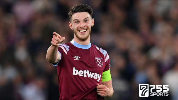 Arsenal dan MU Saling Sikut Demi Declan Rice