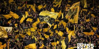 Borussia Dortmund Bersiap Angkat Trofi Bundesliga  