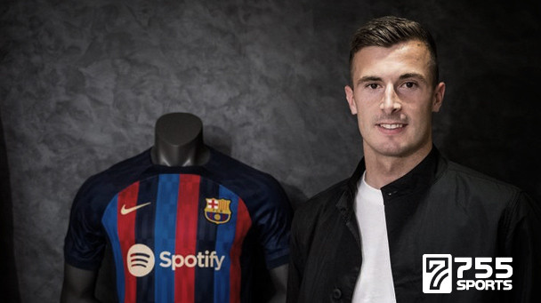 Barcelona Perpanjang Kontrak Inaki Pena
