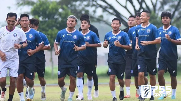 Arema FC Nantikan Kedatangan Gelandang Timnas Kamerun