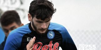 Agen Tepis Kabar Kvaratskhelia Hengkang Dari Napoli  