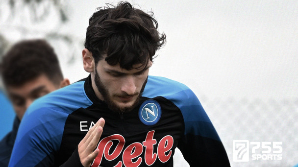 Agen Tepis Kabar Kvaratskhelia Hengkang Dari Napoli