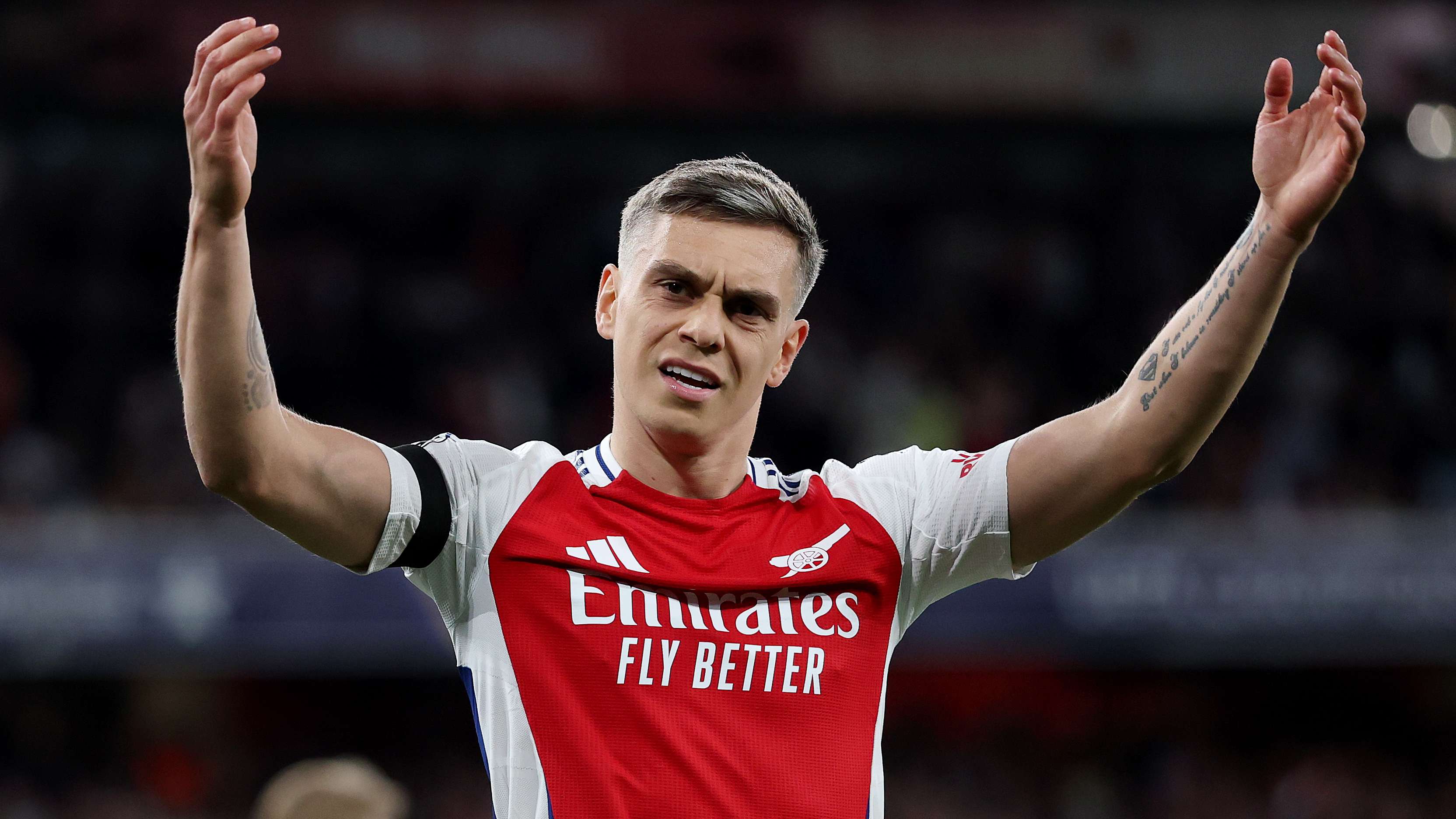 Arsenal membuka pembicaraan dengan Trossard mengenai kontrak baru