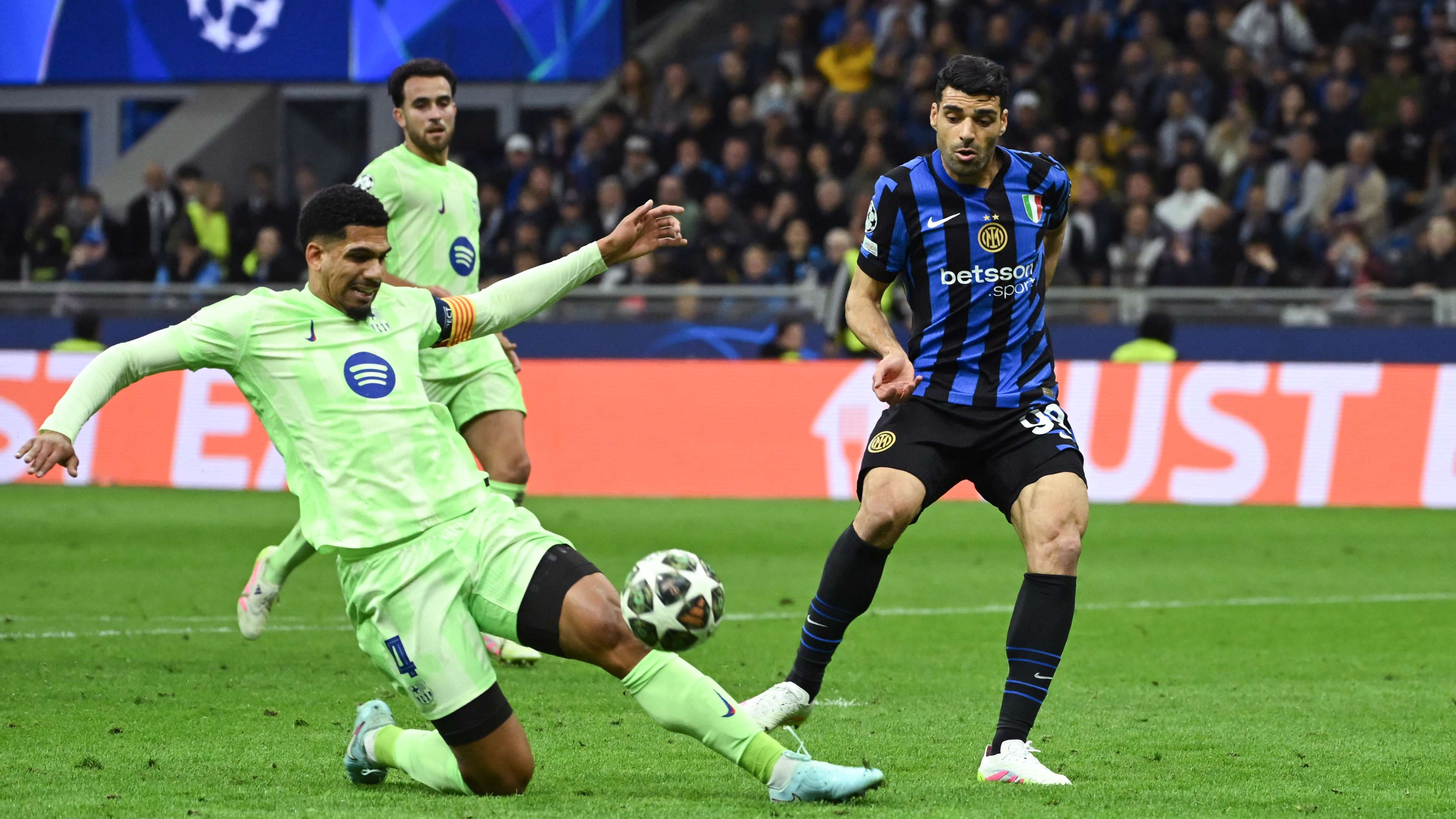Araujo bersumpah untuk bangkit dari kesalahan Inter dalam Clasico besar