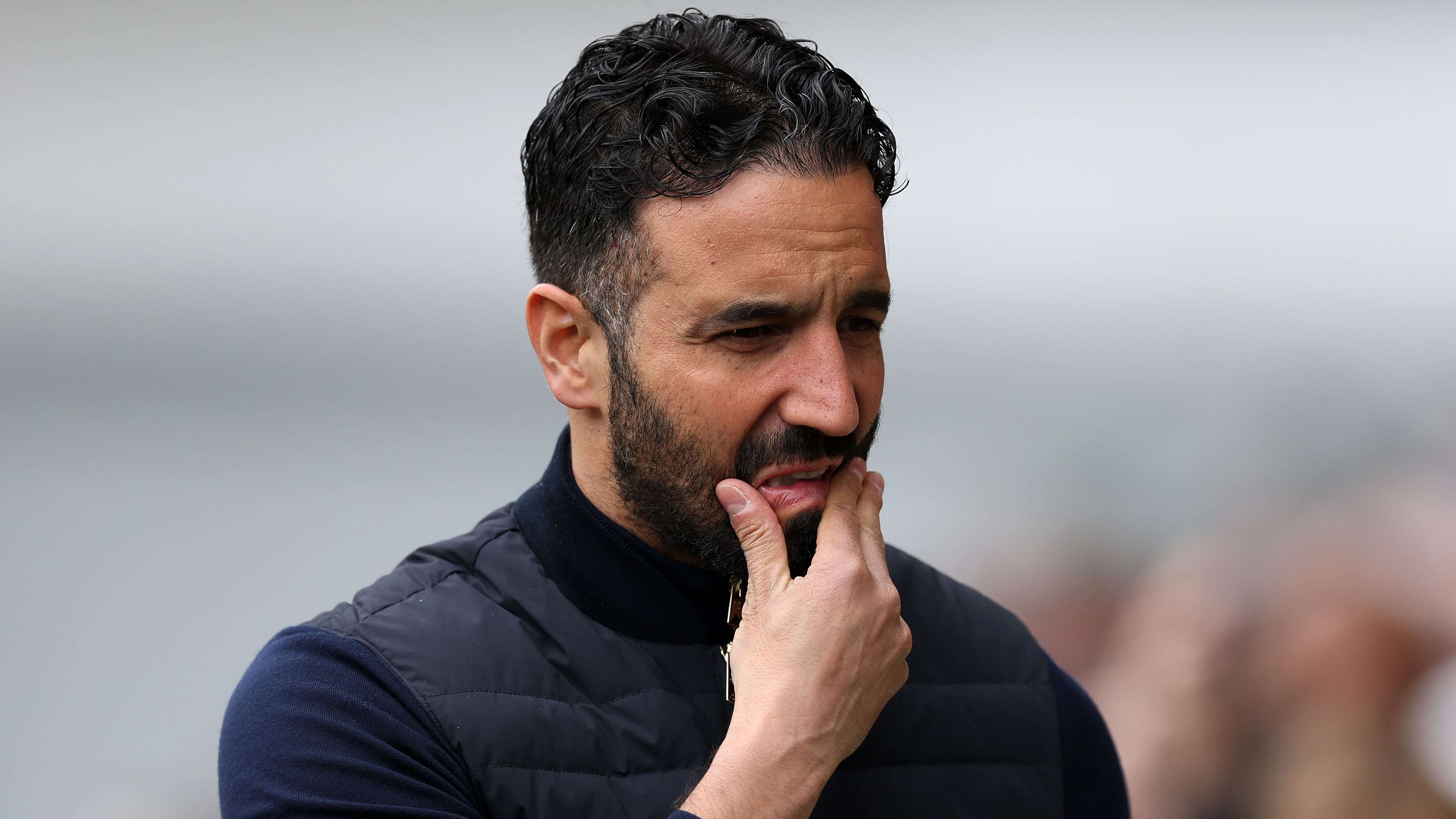 Man Utd menambahkan mantan penyerang gagal Premier League ke daftar transfer singkat