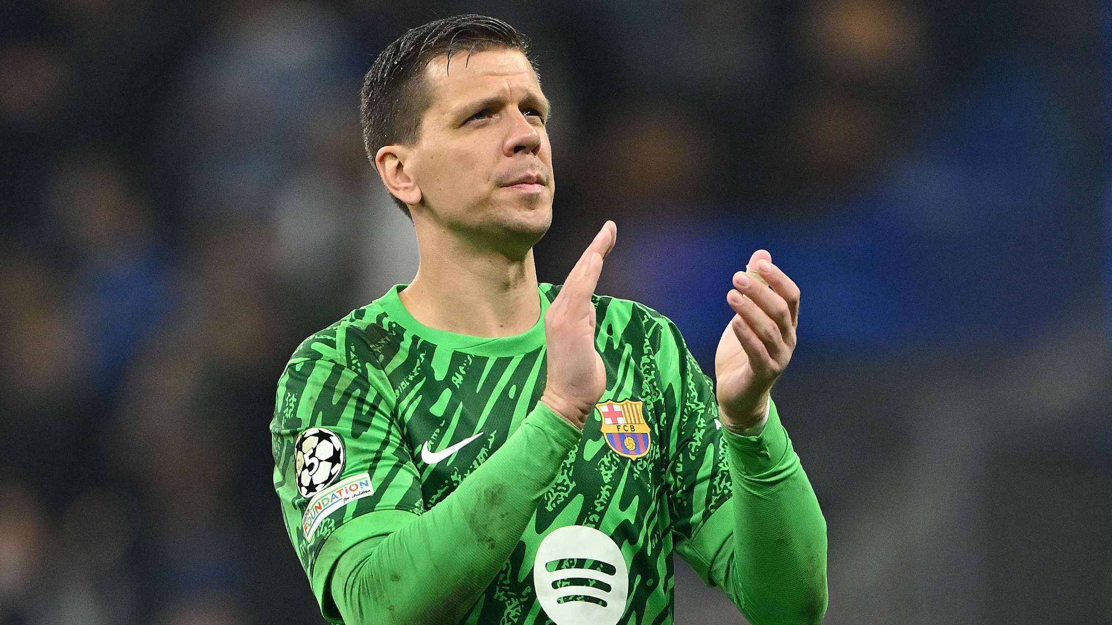 Szczesny meminta berakhirnya kampanye Barca melawan wasit ‘Madridista’