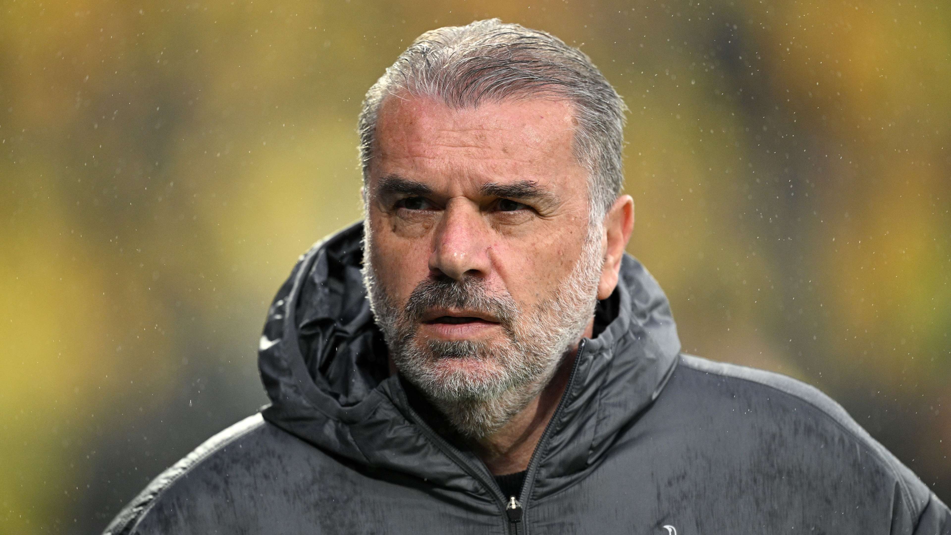 Postecoglou diberi peringatan ‘mahkota atau kutukan’ di tengah ketakutan pekerjaan Spurs