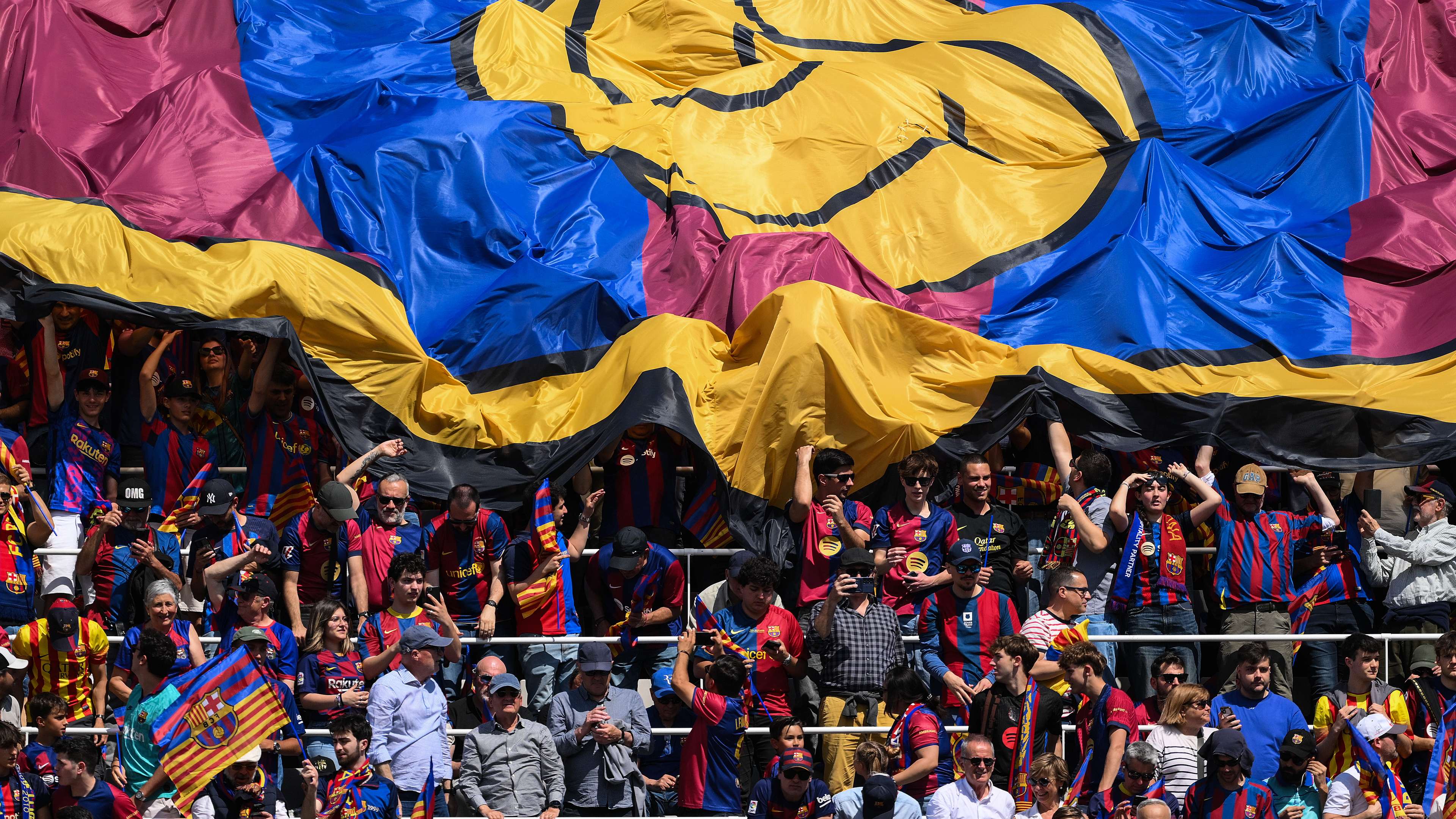 Barcelona pecahkan rekor pendapatan pertandingan pada kemenangan El Clasico