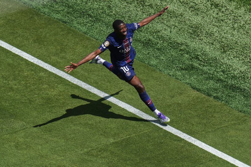 Prediksi Starting XI PSG vs Atalanta: Alamak, Desire Doue dan Dembele Gak Bakal Main! 

Translation: 
Prediksi Starting XI PSG vs Atalanta: Oh no, Desire Doue and Dembele Won’t Play!