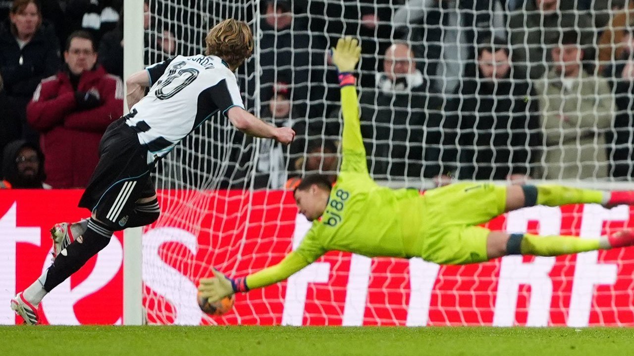 Prediksi Newcastle vs PSV 22 Januari 2026  