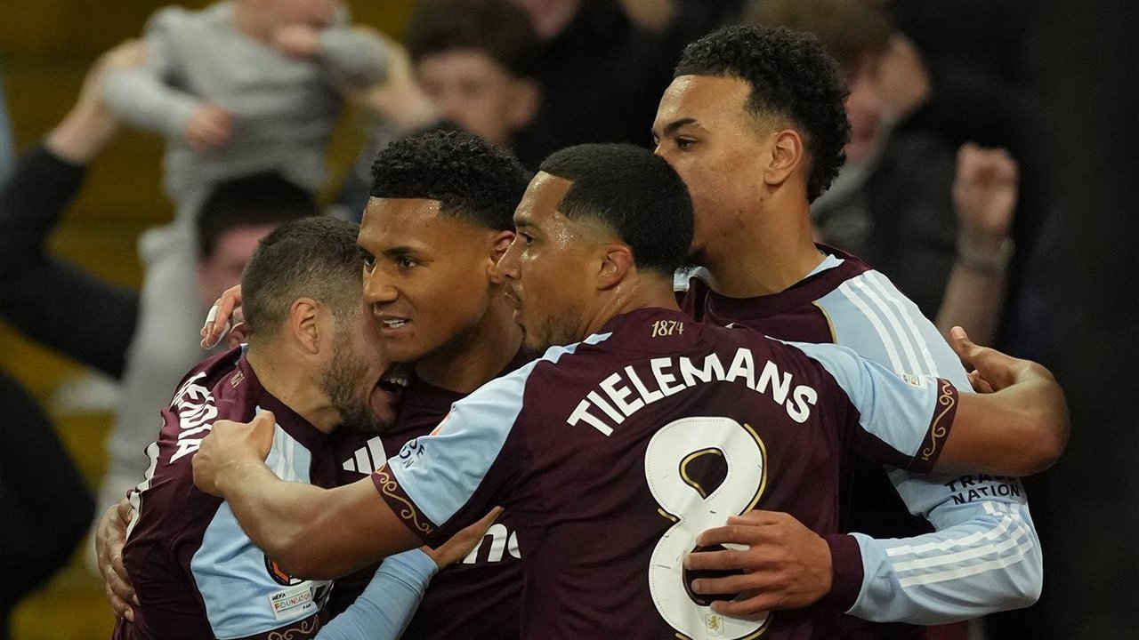 Prediksi Aston Villa vs Tottenham 4 Mei 2026: Two Different Missions, Villa Targeting History, Spurs Seeking Safety